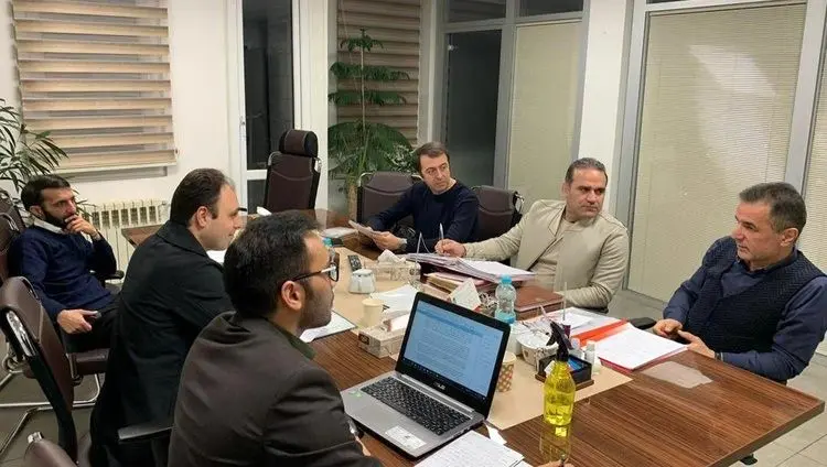 انصاری‌فرد از مدیرعاملی پرسپولیس استعفا می‌دهد؟