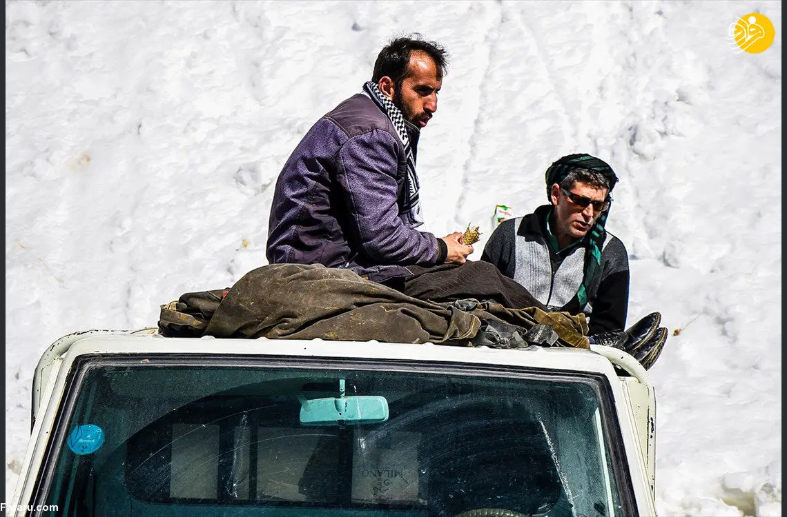 (تصاویر) شرایط سخت کولبران کردستان در زمستان