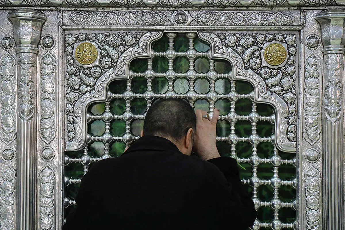 (تصاویر) میکروب‌زدایی حرم حضرت معصومه(س)
