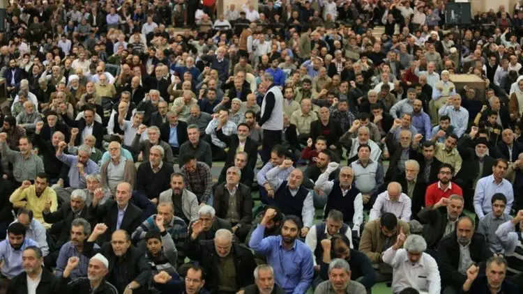 کرونا نماز جمعه را تعطیل نکرد