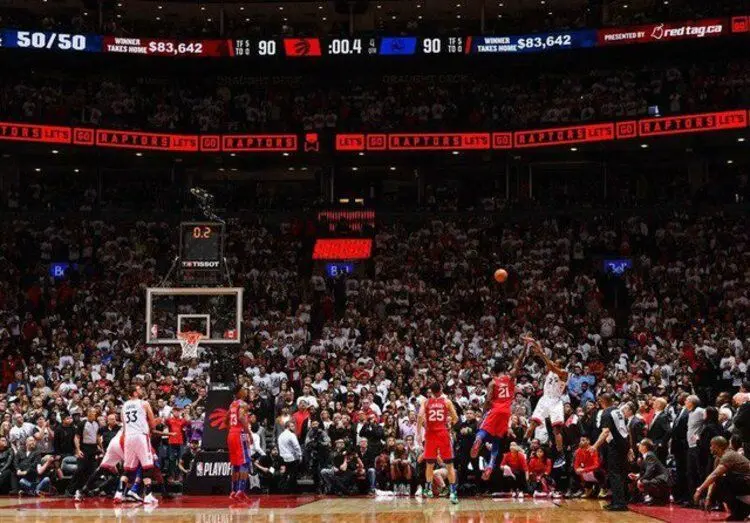 رقابت‌های بسکتبال NBA تعلیق شد