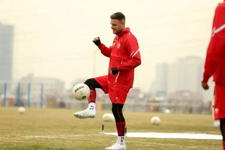 رکورد عجیب بازیکن پر حاشیه پرسپولیس