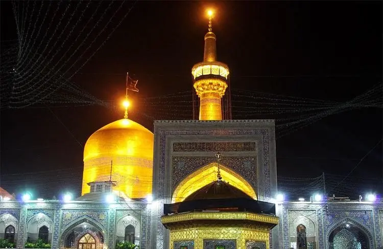 هتک حرمت حرم امام رضا(ع) در پی توقف موقت زیارت