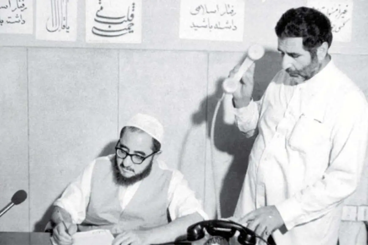 جدال بر سر صادق خلخالی!
