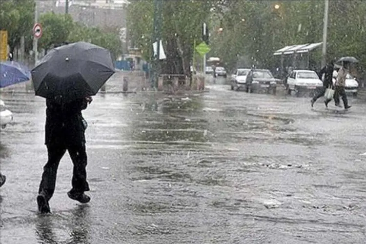 باران بیشتر مناطق کشور را در بر می‌گیرد