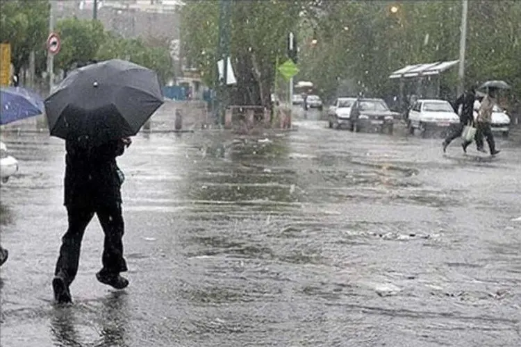 باران بیشتر مناطق کشور را در بر می‌گیرد