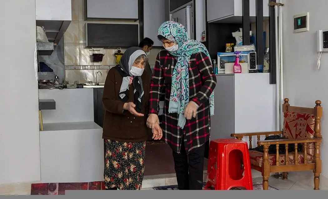 (تصاویر) بهبودی مسن‌ترین فرد مبتلا به کرونا در ایران
