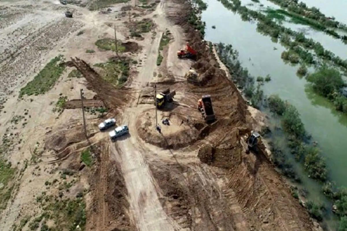 شکستگی سیلبندها در دشت آزادگان