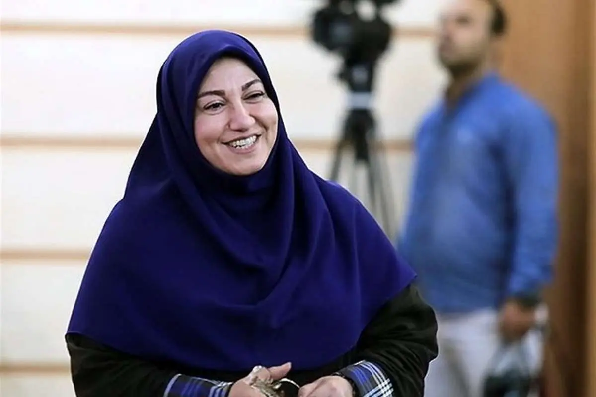 عاطفه میرسیدی، مجری زن صداوسیما کرونایی شد؛ میرسیدی در قرنطینه است