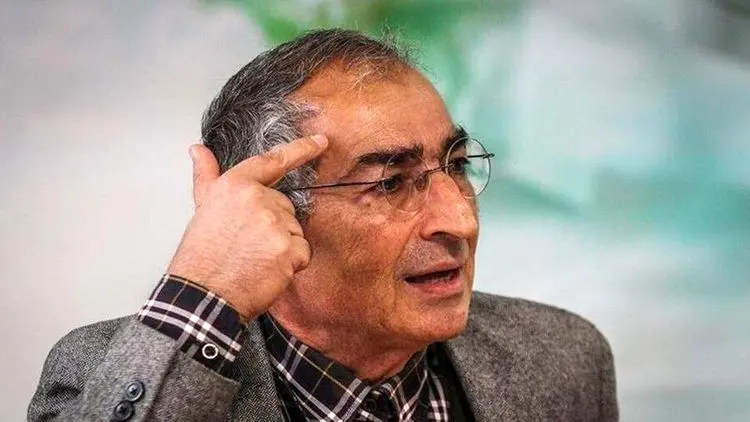 تحلیل زیباکلام از دلایل ضعف مدیریت بحران کرونا در کشور