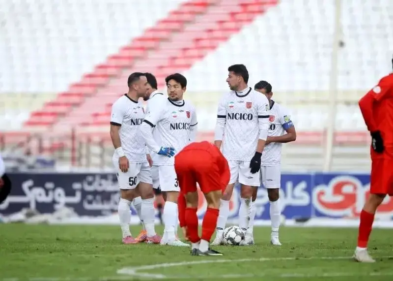 آخرین بازیکن خارجی، ایران را ترک کرد

