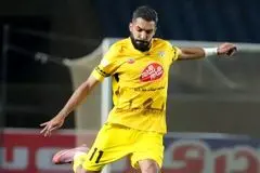 ستاره فجر بازی با استقلال را از دست داد