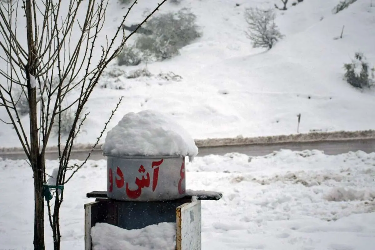 (تصاویر) بارش برف در گردنه حیران