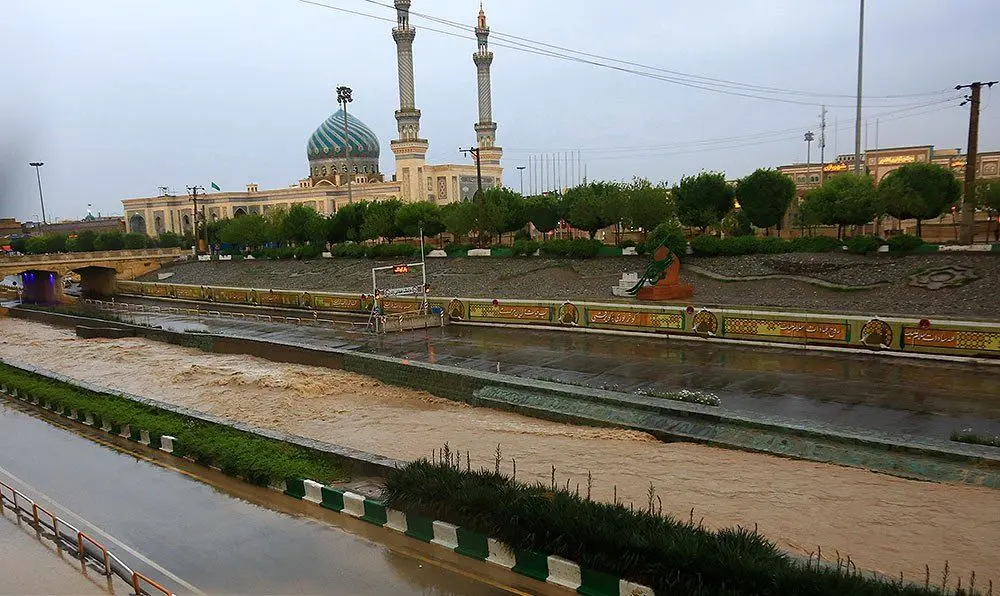 (تصاویر) سیلاب و آبگرفتگی در قم