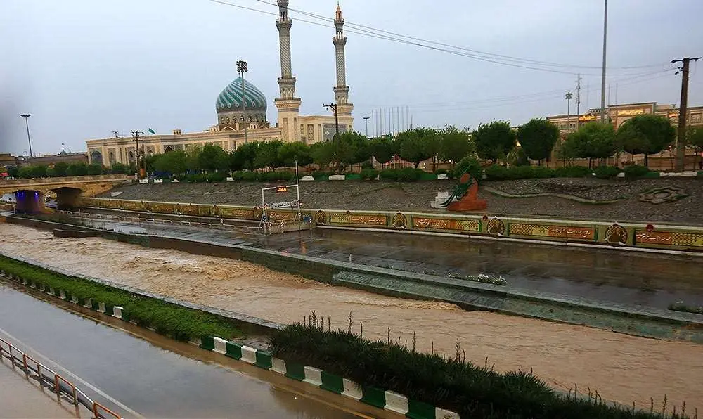 (تصاویر) سیلاب و آبگرفتگی در قم