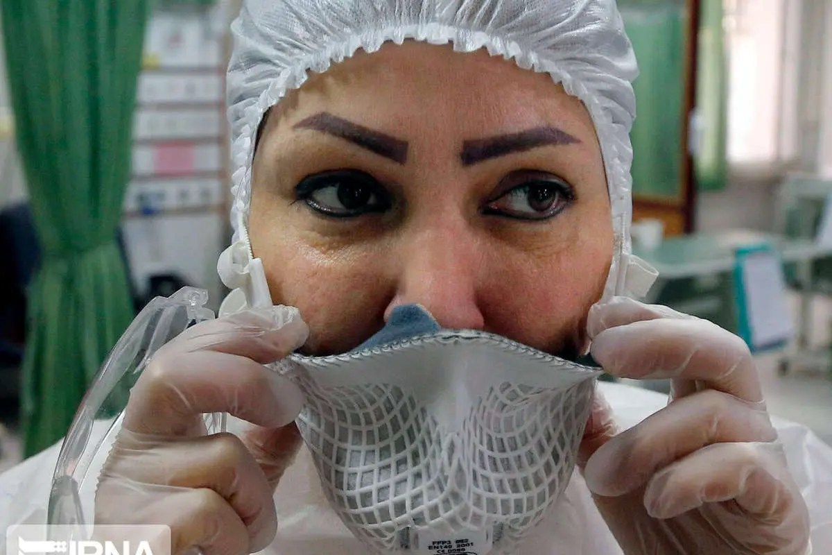 (تصاویر) اثر جای ماسک بر صورت پزشکان و پرستاران