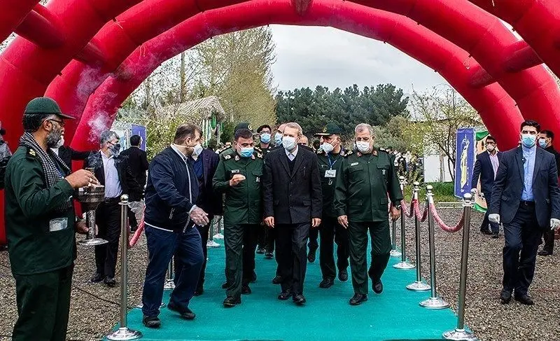 (تصاویر) سان دیدن لاریجانی از رزمایش دفاع بیولوژیک
