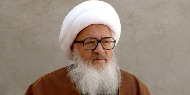 ۸ توصیه‌ آیت‌الله وحید خراسانی برای رهایی از کرونا