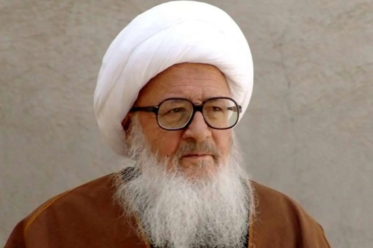 ۸ توصیه آیتالله وحید خراسانی برای رهایی از کرونا