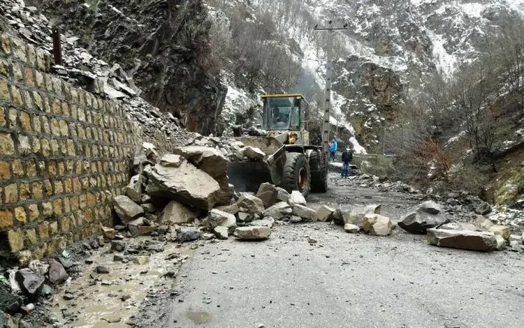 جاده کندوان از صبح امروز مسدود شد