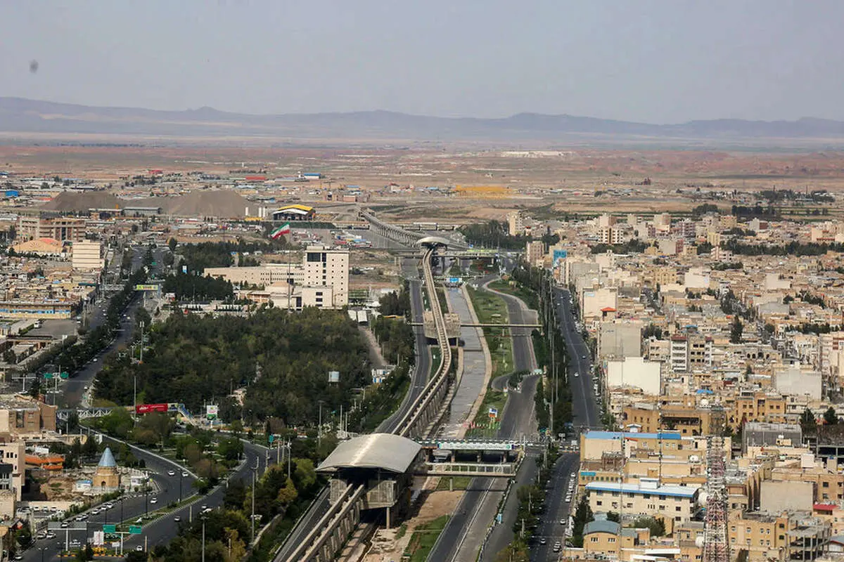 تصاویر هوایی شهر قم در روز طبیعت