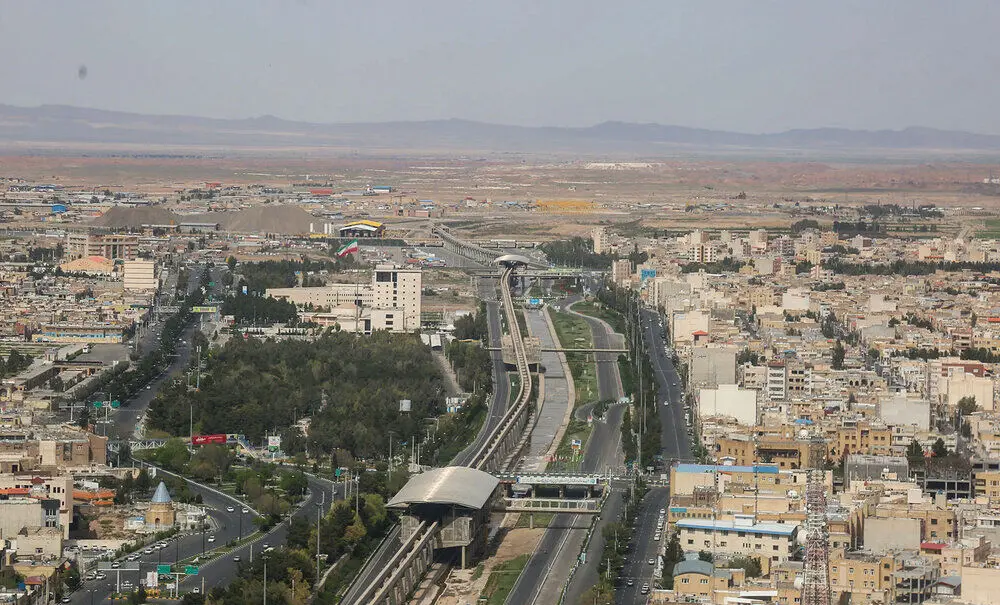 تصاویر هوایی شهر قم در روز طبیعت