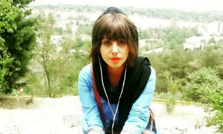 سحر تبر در زندان کرونا گرفت و به بیمارستان منتقل شد