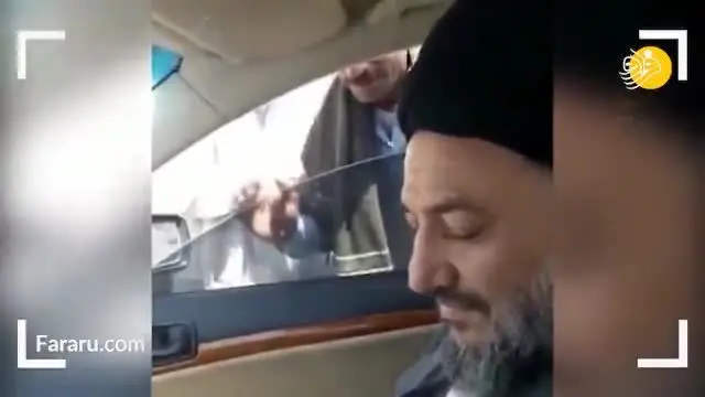 (ویدئو) پخش پول بین کارگران توسط امام جمعه ایرانشهر جلوی دوربین!