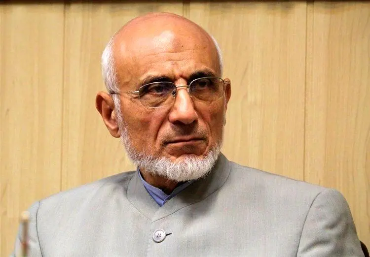 میرسلیم: با عملکرد روحانی و قالیباف مخالفم