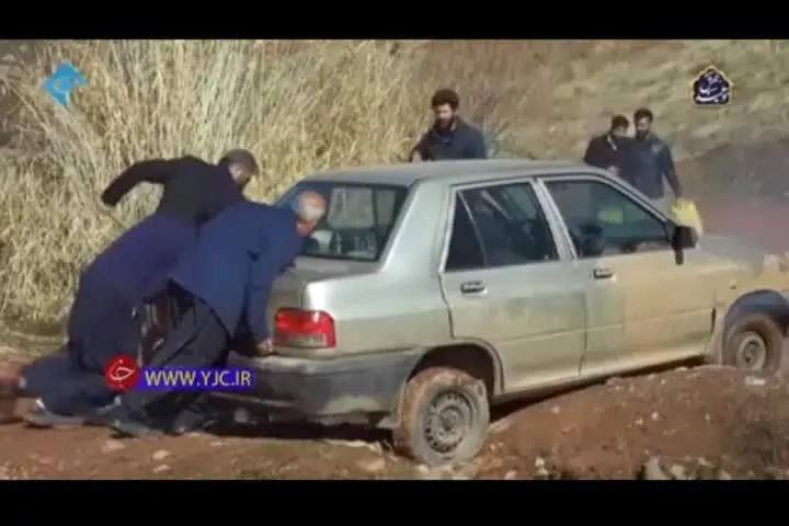 (ویدیو) کنایه جالب سریال نون خ به پراید و گرانی بنزین