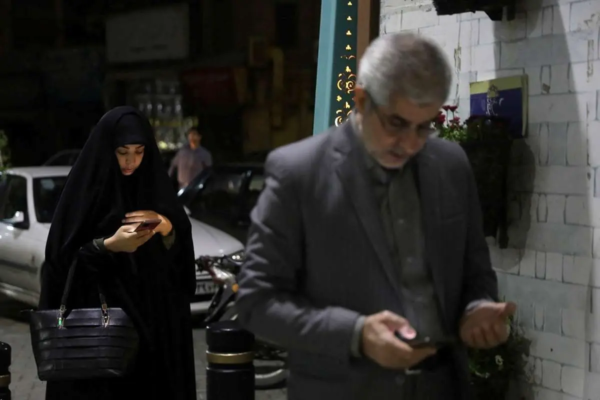 (تصاویر) اطراف حرم رضوی در اولین شب ماه رمضان