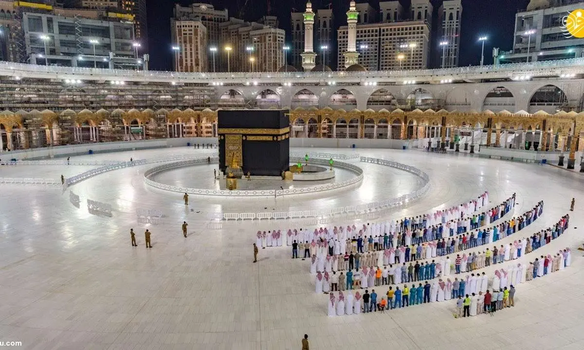 (تصاویر) اولین نماز تراویح ماه رمضان در خانه خدا