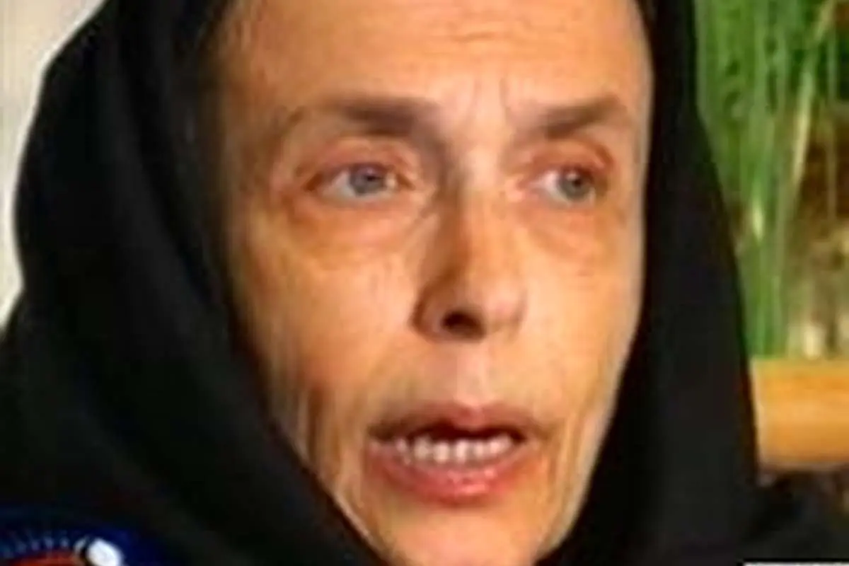 هاله اسفندیاری از ایران خارج شده است