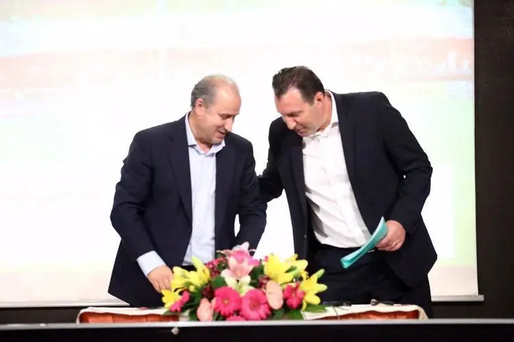 فقط دو برگ از قرارداد ویلموتس را به مجلس دادند!