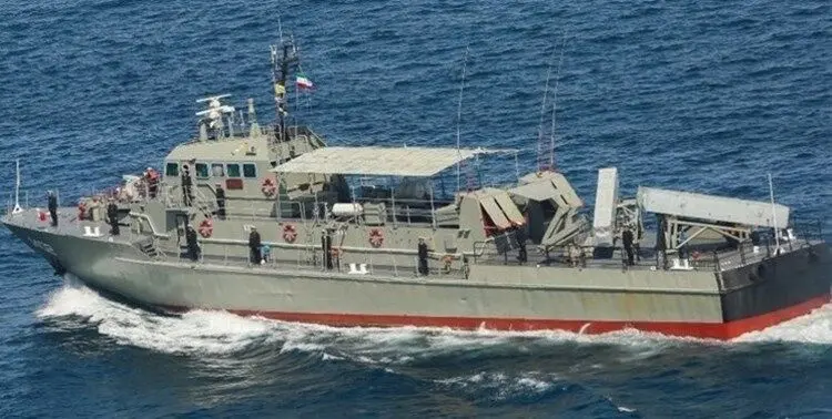 سانحه برای شناور «کنارک» نداجا/ شهادت ۱۹ نفر و مجروح شدن ۱۵ نفر از کارکنان ارتش