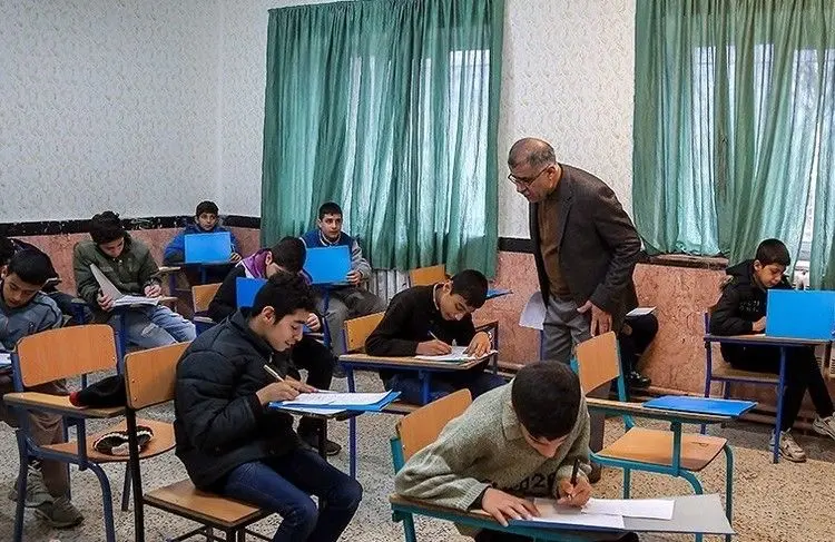 جزئیات نحوه برگزاری امتحانات دانش‌آموزان مشخص شد/ امتحانات حضوری پایه نهم و دوازدهم