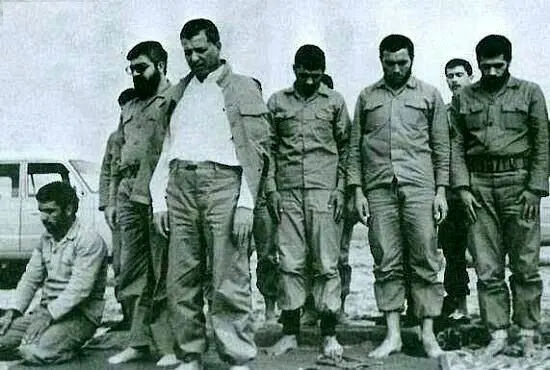 (عکس) تصویری متفاوت از آیت‌الله هاشمی و روحانی در لباس نظامی