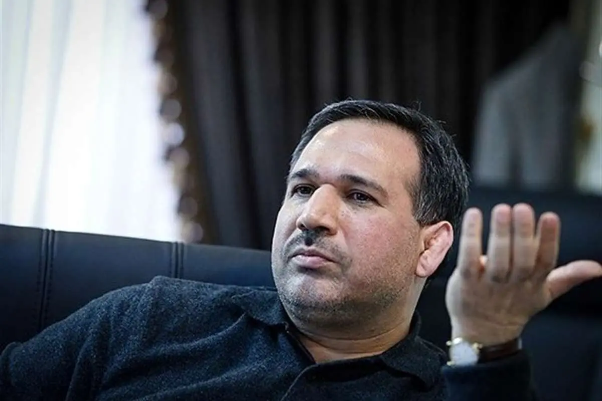 "رابطه عاطفیام با احمدینژاد پابرجاست"