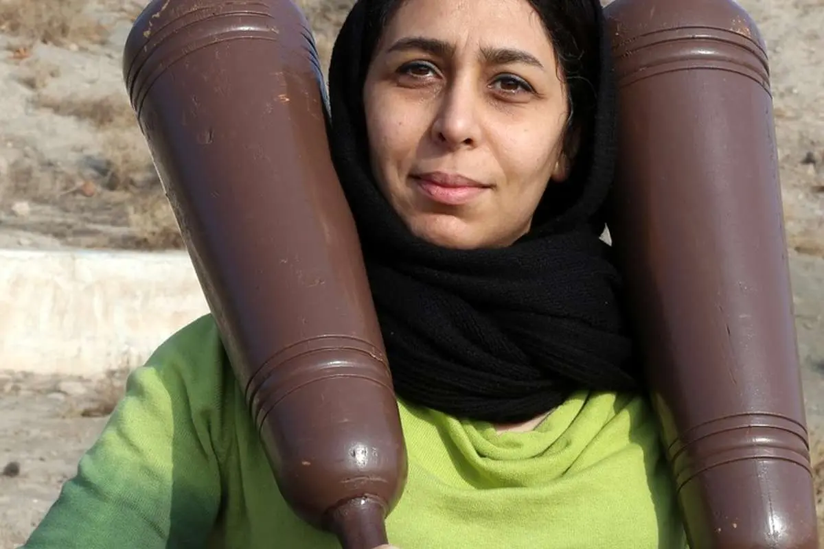 آشنایی با دختر ایرانی که میل میزند و کباده میکشد
