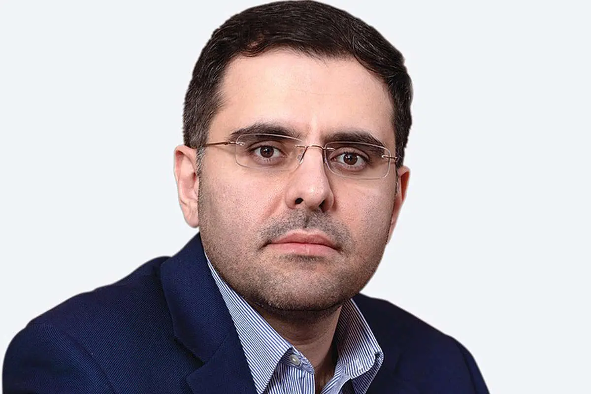 ماجرای جنجالی مدرک تحصیلی سینا کمالخانی!