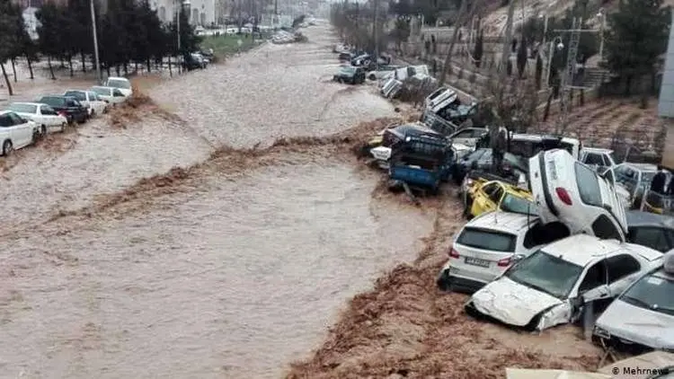 ٦ استان ایران درگیر سیل و آبگرفتگی شدند
