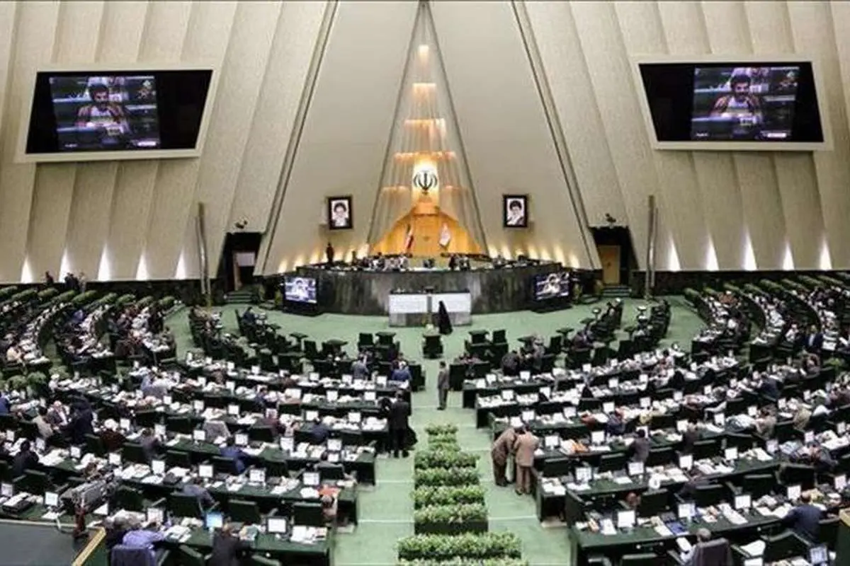 واحد پول ایران «تومان» میشود