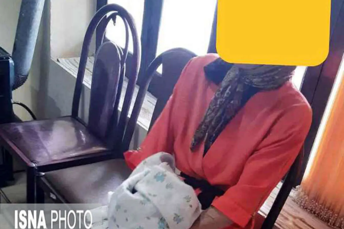 دستگیری زنی که سنگ قبر امام زاده ها را در آستارا تخریب می کرد