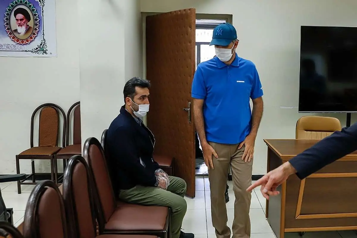 (تصاویر) دادگاه ۲۱ متهم به اخلال در نظام اقتصادی