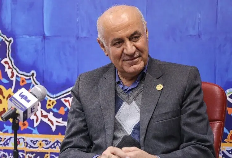 مصائب پرستاران؛ از اختلاف شگفت‌انگیز درآمد پرستار و پزشک تا نامه توهین‌آمیز و پاداش ۵۰ هزار تومانی!