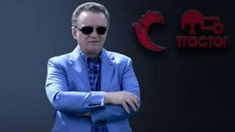 زنوزی متهم می‌کند