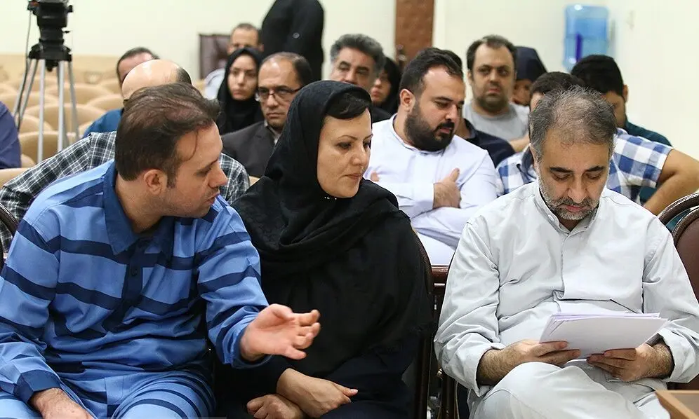 و این گونه "فساد" زاده شد!