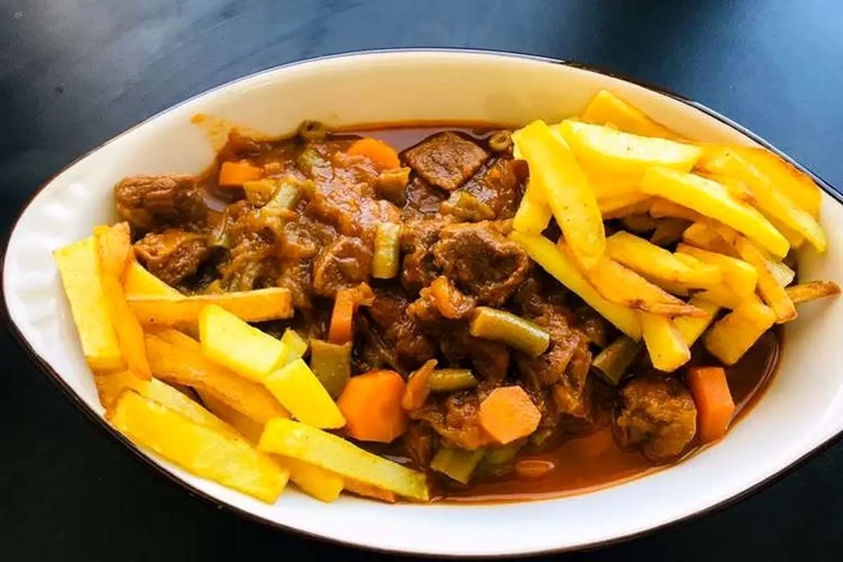 طرز تهیه خورشت لوبیا سبز با گوشت قرمز و مرغ