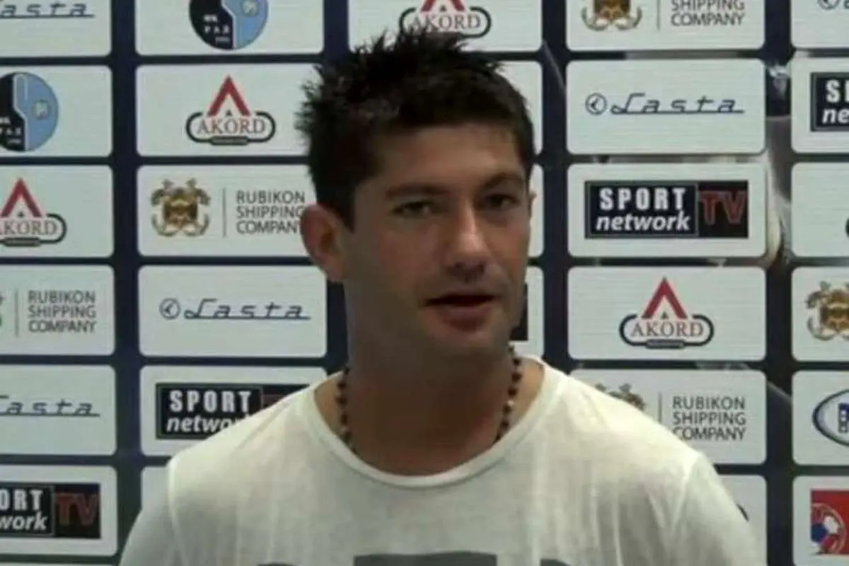 خودکشی یک فوتبالیست با تفنگ