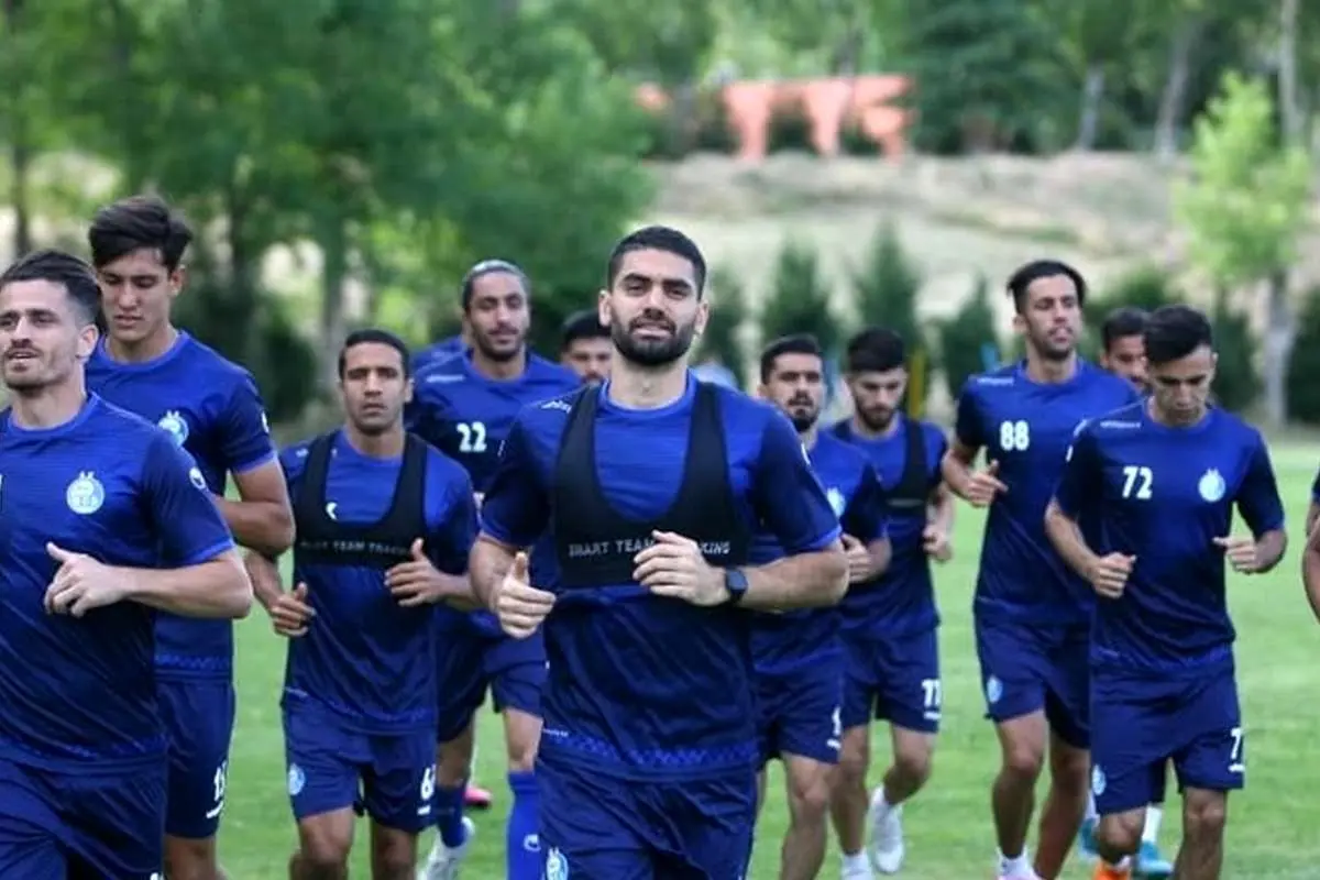 مدیر استقلالی دوربین شبکه ۳ را تهدید کرد؛ پلیس صدا میزنیم!